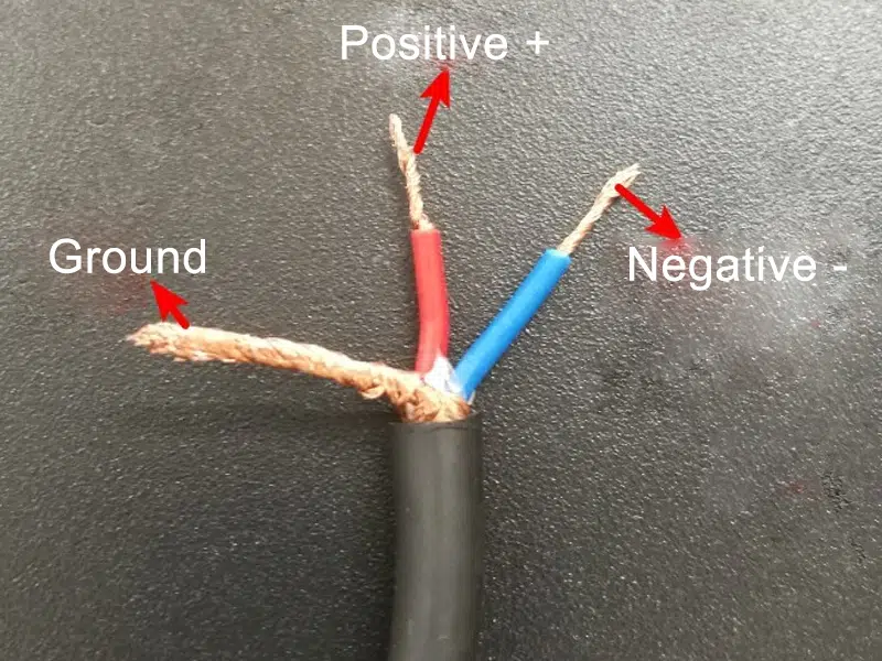 Кабель xlr положительный и отрицательный