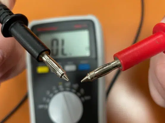 Régler le multimètre en mode continuité