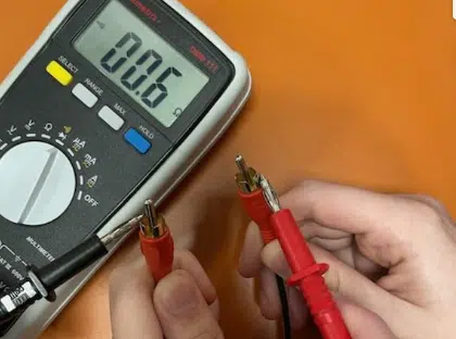 Test de l'anneau extérieur du câble RCA